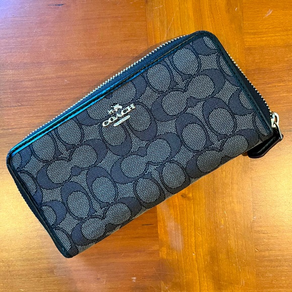 Coach Bags Coach Womens Long Zip Around Wallet In Signature Canvas